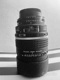 Nikon AF DC-Nikkor 105mm f/2D