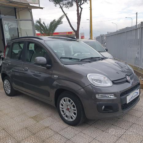 2020 - FIAT Panda Lounge 1.2 8v Full Optional