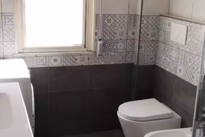 Guidonia trilocale arredato con balcone/p.auto