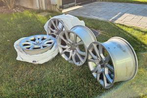CERCHI LEGA 18" AUDI CON STEMMA (o Seat-Skoda)