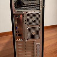 PC desktop con Windows 10