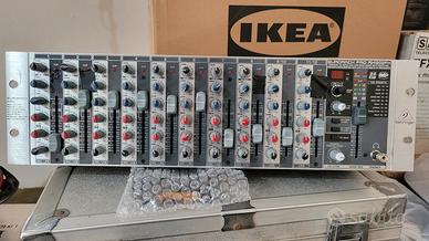 Mixer audio BEHRINGER RX1202FX 
rack