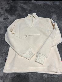 Felpa color panna con collo alto a zip
