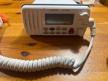 VHF MARINE icom IC-M421