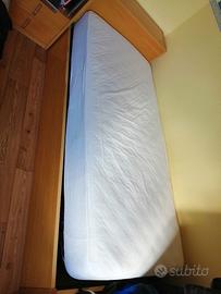 Giroletto in legno con rete e materasso