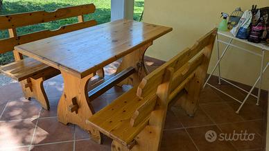 Tavolo con panche legno massello