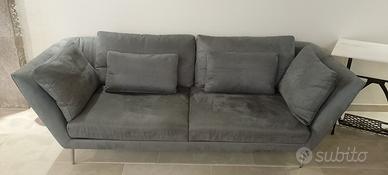 Divano 3 posti come nuovo
