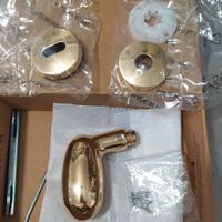 Maniglia per porta blindata