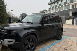 Land Rover Defender 110 autocarro