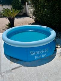 Piscina bestway nuova completa di motore pompa