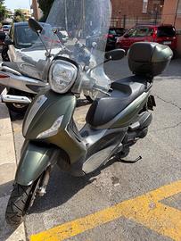 Beverly 300
