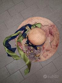 Cappello  d paglia  con fiori