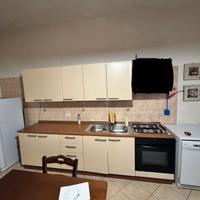 Cucina completa di elettrodomestici