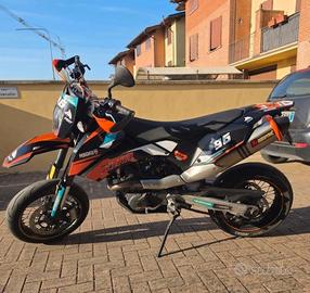 ktm 690 depotenziata A2 a libretto