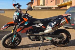 ktm 690 depotenziata A2 a libretto