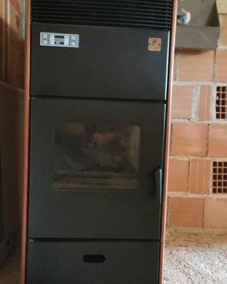 Termostufa policombustibile Fuego Plurifire 34