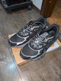 Scarpe ASICS Nere e Argento