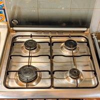 Cucina 4 fuochi gas, forno elettrico, GLEM Italia