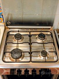 Cucina 4 fuochi gas, forno elettrico, GLEM Italia