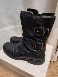 Stivaletto Anfibio Nero Giardini 