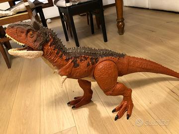 Dinosauri Carnotauro  Stegosauro e Allosaurus