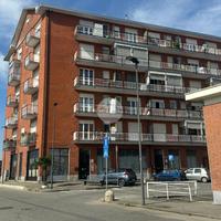 2 LOCALI A RIVALTA DI TORINO