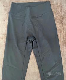 Pantaloni aderenti tg. M nuovi New Fashion