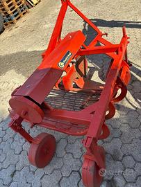 Scava PATATE, marca Checchi e maglie