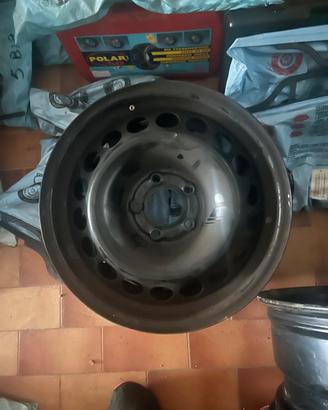 cerchi in  ferro per audi a 4 2008/2015 16”