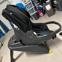 Base isofix ed ovetto linea primo viaggio peg pere