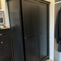 Armadio Hemnes ante scorrevoli