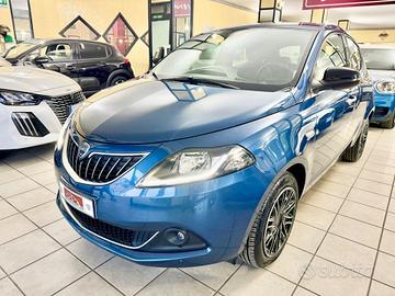 Lancia Ypsilon 1.0 FireFly 5 porte S&S Hybrid Gold