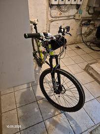 Mountain Bike Biammortizzata – Freni Idraulici
