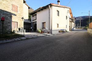 CASA SEMINDIPENDENTE A TORREANO