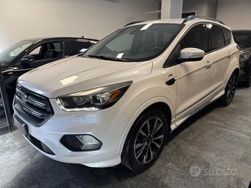 Ford Kuga 1.5 TDCI 120 CV ST-Line Finanziabile