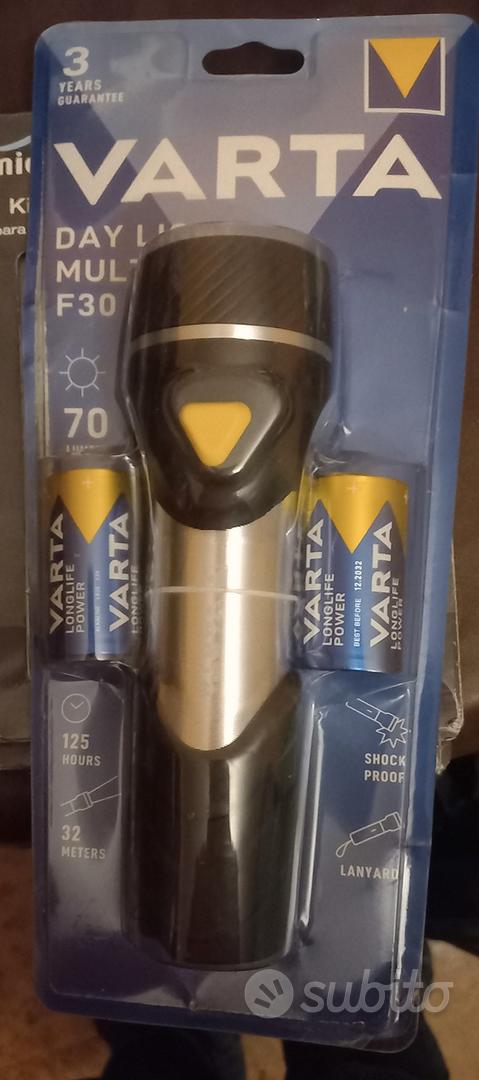 Torcia LED VARTA F30 Pro - Con 3 Pile AAA, Corpo In Alluminio, 3 Modalità, Antiurto - Foto 4