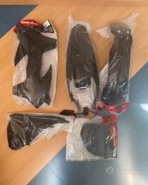 Kit plastiche nere KTM sx 2013/2015 exc 2014/2016
