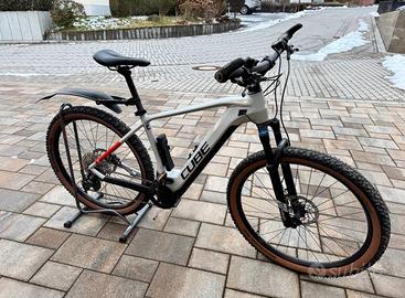 Cube Reaction Hybrid Pro 625