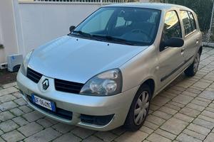 Renault Clio 1.2 75cv Storia - Neopatentati -