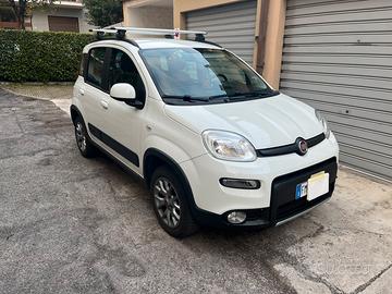 Fiat Panda 4x4 con gancio traino - 2017