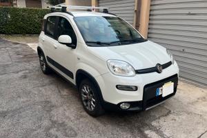 Fiat Panda 4x4 con gancio traino - 2017
