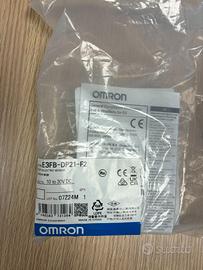 Omron E3FB-DP21-F2 sensore, nuovo