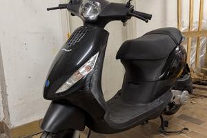 piaggio zip 50 4t