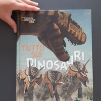 Libro national geographic kids sui dinosauri 