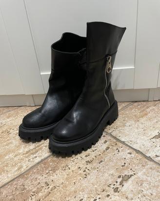 Anfibi primadonna in pelle