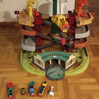 Deposito locomotive Thomas and friends 