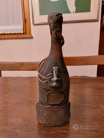 Bottiglia di Barolo Cantine Riserva Villadoria '67