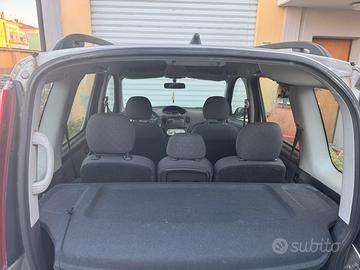 Toyota Yaris Verso 1.4 diesel 2005- 212.000 km