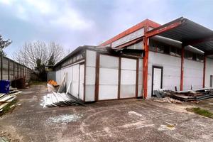 Capannone indipendente zona San Pierino Zai