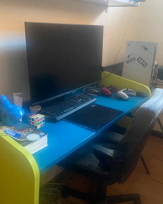 Scrivania e letto marca Colombini